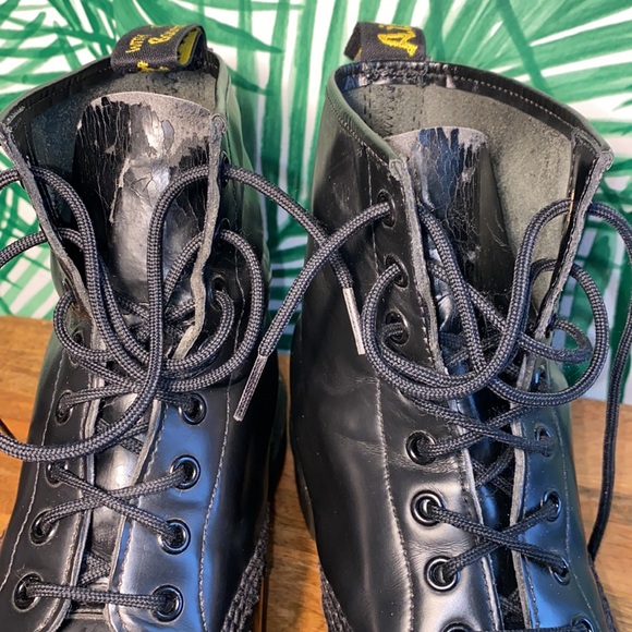 Vintage Dr. Martens Black Leather Combat Boots Women’s UK8 US 10 England - Picture 10 of 13